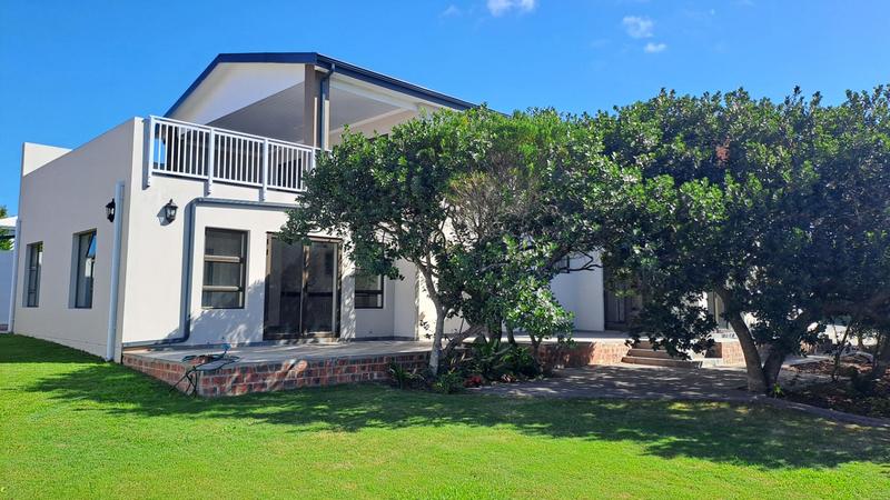 4 Bedroom Property for Sale in Stilbaai Wes Western Cape